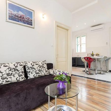 Apartment Central Old Town With Private Indoor Garage Parking Split Exterior foto