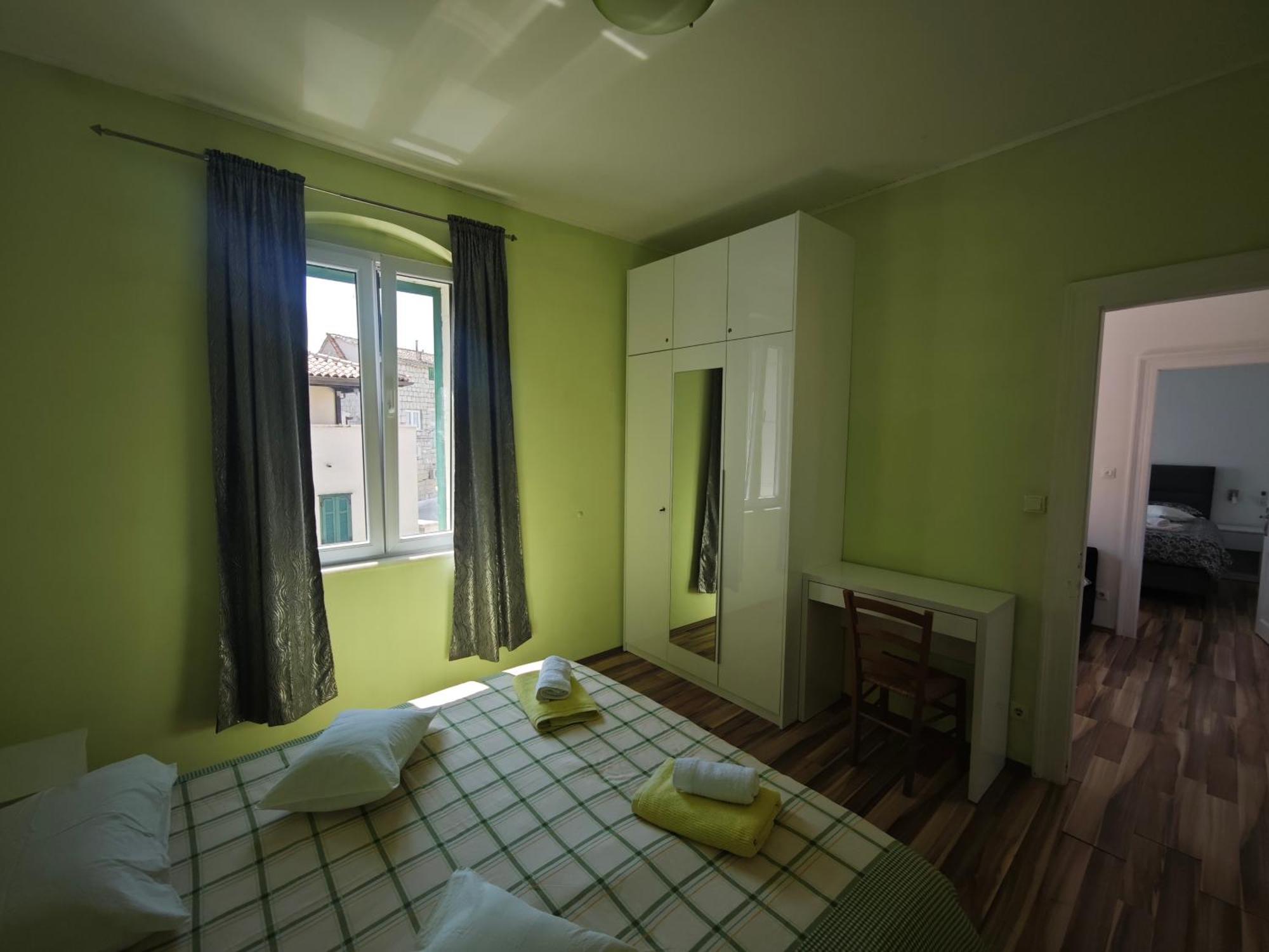 Apartment Central Old Town With Private Indoor Garage Parking Split Exterior foto