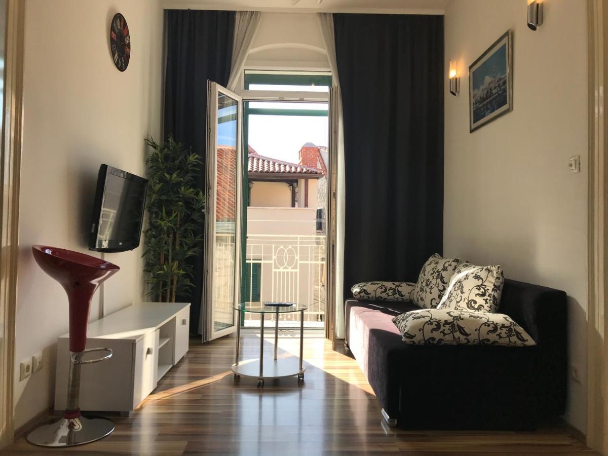Apartment Central Old Town With Private Indoor Garage Parking Split Exterior foto